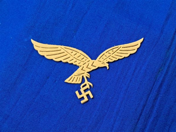 german-world-war-two-bullion-badge-pattern-for-luftwaffe-badge-excellent-unissued-condition-scarce-heavy-paper-construction