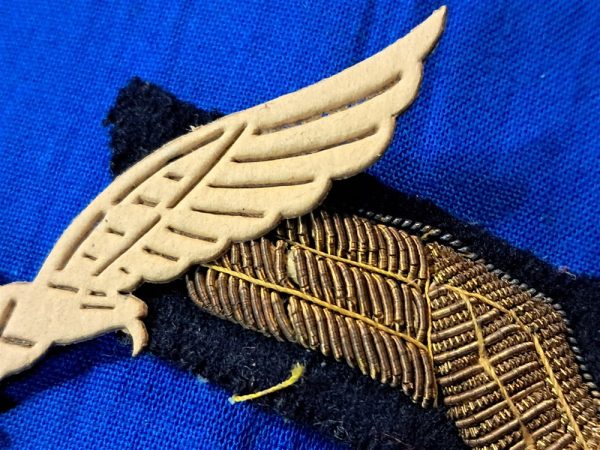 german-world-war-two-bullion-badge-pattern-for-luftwaffe-badge-excellent-unissued-condition-scarce-heavy-paper-construction
