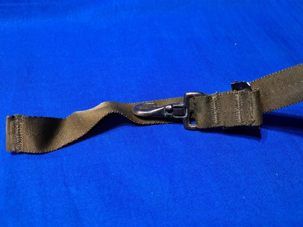 vietnam-war-m-16-magazine-pouch-1969-dated-nylon-with-plastic-snaps-on-side-for-grenade
