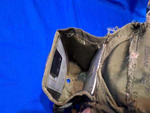 vietnam-war-m-16-magazine-pouch-1969-dated-nylon-with-plastic-snaps-on-side-for-grenade