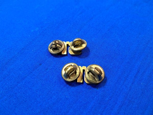 korean-war-officers-insignia-u-s-collar-set-gold-tone-original-early-clutch-back-with-patent