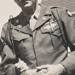 world-war-two-photo-of-airborne-paratrooper-82nd-infantry-with-badges-and-awards-wife