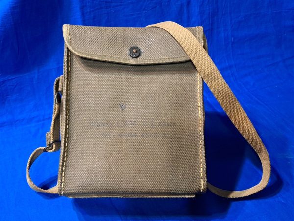 world-war-two-field-telephone-radio-e-e-eight-marine-corps-marked-to-the-2nd-division-with-blue-circle-120