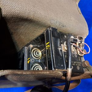 world-war-two-field-telephone-radio-e-e-eight-marine-corps-marked-to-the-2nd-division-with-blue-circle-120