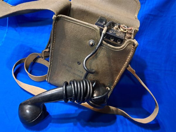 world-war-two-field-telephone-radio-e-e-eight-marine-corps-marked-to-the-2nd-division-with-blue-circle-120