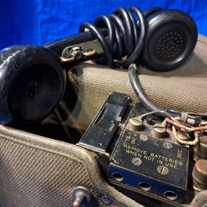 world-war-two-field-telephone-radio-e-e-eight-marine-corps-marked-to-the-2nd-division-with-blue-circle-120