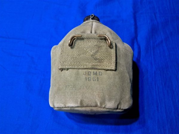 korean-war-canteen-group-with-cup-and-cover-canteen-1951-dated-1944-insides-some-use