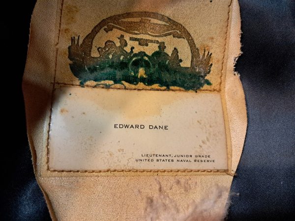 world-war-two-naval-officers-black-visor-hat-with-bullion-eagle-and-excellent-condition-size-7.25