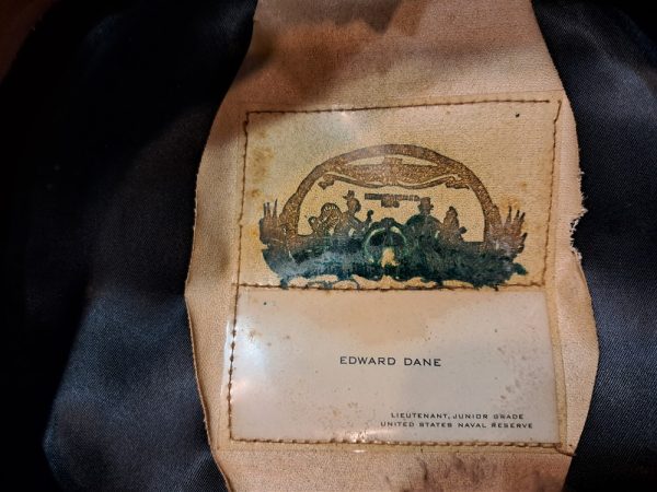 world-war-two-naval-officers-black-visor-hat-with-bullion-eagle-and-excellent-condition-size-7.25