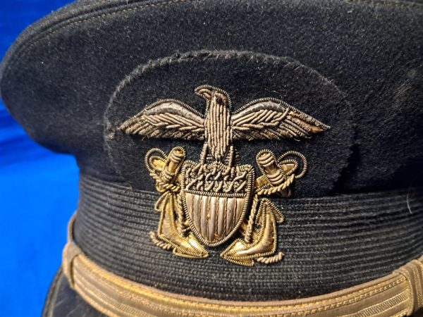 world-war-two-naval-officers-black-visor-hat-with-bullion-eagle-and-excellent-condition-size-7.25