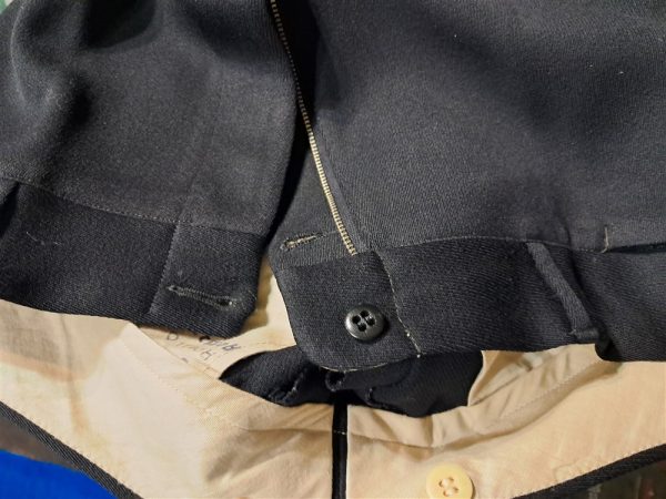 world-war-two-naval-officers-pilots-dress-blacks-uniform-set-with-trousers-larger-size-40-with-bullion-wings