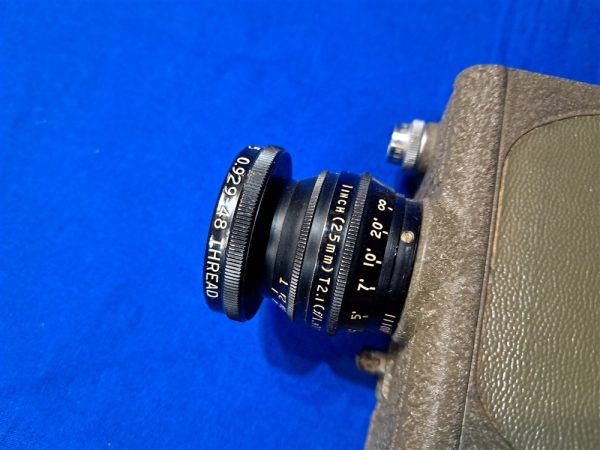 world-war-two-field-signal-corps-camera-motion-bell-howell-crackle-paint-finish-original-strap-excellent