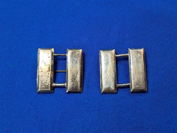 world-war-two-rank-insignia-captin-made-in-brussels-occupation-period-plated-brass-marked