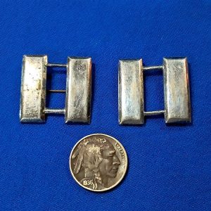 world-war-two-rank-insignia-captin-made-in-brussels-occupation-period-plated-brass-marked