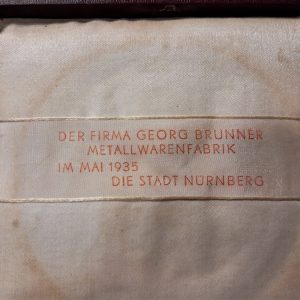 german-world-war-two-1935-dated-table-medal-for-unemployment-fighting-for-an-factory-in-nurnberg-in-presentation-case