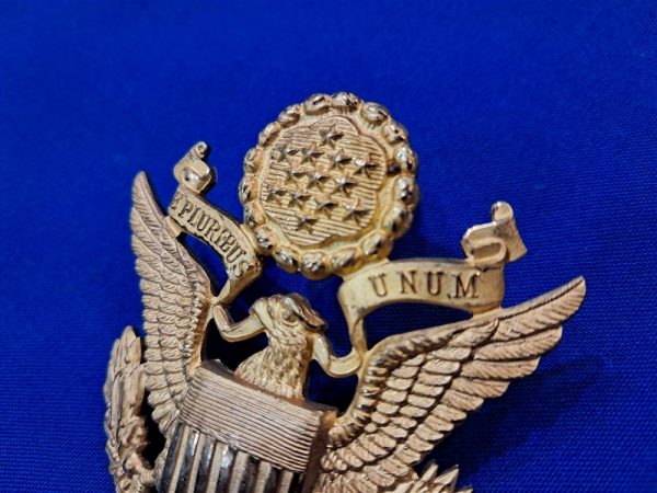 world-wr-two-army-officers-visor-cap-eagle-made-in-england-luxenberg-gold-very-detailed