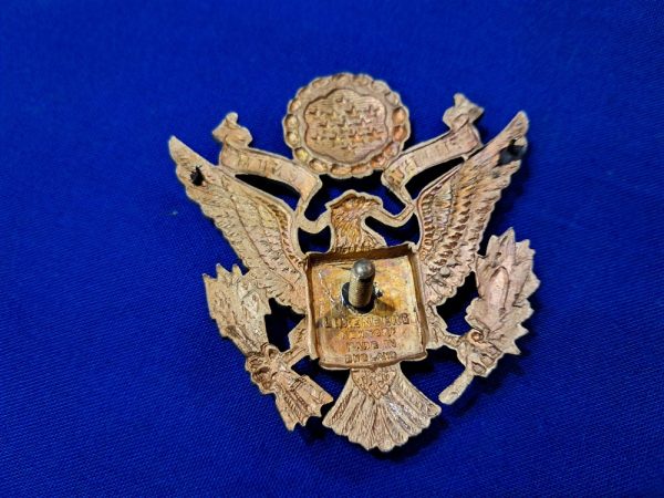 world-wr-two-army-officers-visor-cap-eagle-made-in-england-luxenberg-gold-very-detailed