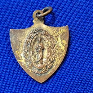 spanish-american-war-era-religious-pendant-for-solider-enamel-shield-with-flag-on-front
