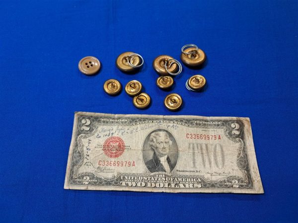 buttons-world-war-two-united-states-marine-officer-chocolate-brown-color-excellent-detail