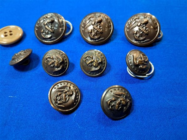 buttons-world-war-two-united-states-marine-officer-chocolate-brown-color-excellent-detail