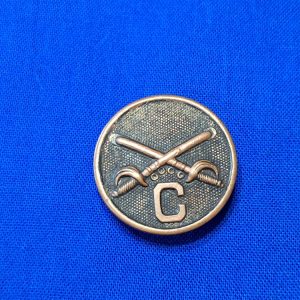 world-war-one-collar-disc-cavalry-company-c-with-original-spinner-nut