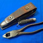 world-war-two-signal-corps-wire-set-with-pliers-and-t-l-29-knife-and-leather-case-complete