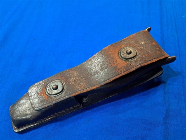 world-war-two-signal-corps-wire-set-with-pliers-and-t-l-29-knife-and-leather-case-complete