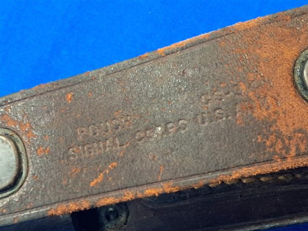 world-war-two-signal-corps-wire-set-with-pliers-and-t-l-29-knife-and-leather-case-complete