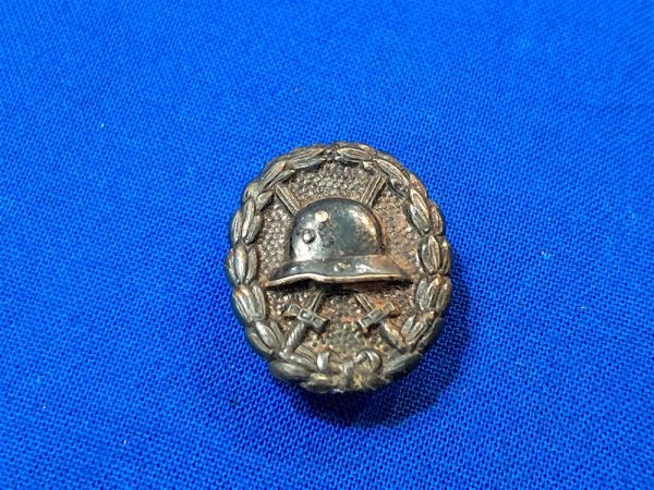 german-wound-badge world-war-one-german-black-wound-badge-mini-with-pin-back-and-original-paint