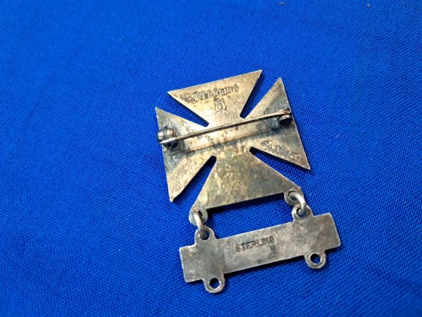 world-war-two-qualification-badge-for-carbine-markman-level-sterling-silver-maker-marked