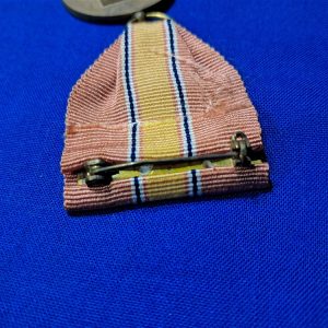 vietnam-war-medal-national-defense-theater-made-with-original-ribbon