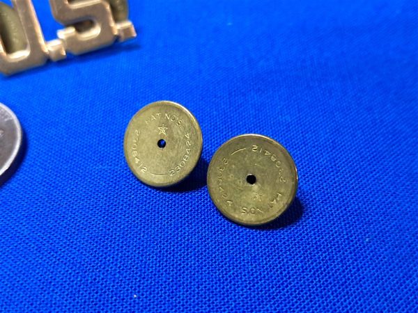 insignia-world-war-two-officers-collar-us-gold-with-1943-clutch-original-backs