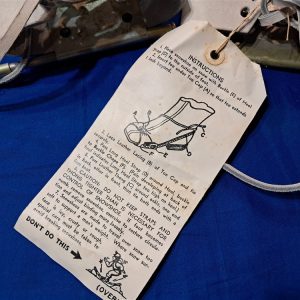 1963-dated-cold-weather-mountain-troops-bindings-for-boots-to-snow-shoes-white-leather-mint-condition