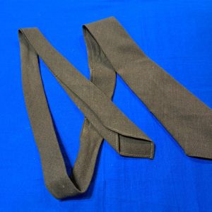 world-war-two-officers-dark-green-tie-for-the-dress-uniform-pinks-and-greens-excellent-condition