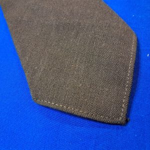 world-war-two-officers-dark-green-tie-for-the-dress-uniform-pinks-and-greens-excellent-condition