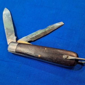 world-war-two-t-l-29-knife-with-black-plastic-handle-both-blades-used-condition-camillus