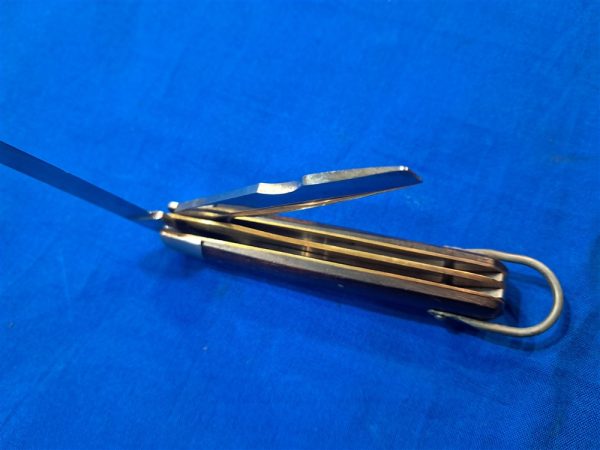 world-war-two-t-l-29-knife-with-black-plastic-handle-both-blades-used-condition-camillus