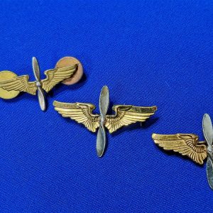 insignia-air-corps- officers-world-war-two-props-larger-size-gold-and-silver-pin-back