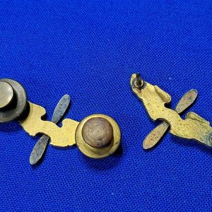 world-war-two-officers-collar-insignia-props-for-air-corps-early-clutches
