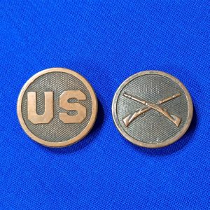 world-war-one-collar-disc-set-for-the-infantry-with-original-spinners-on-back