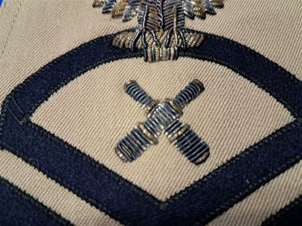 world-war-two-chief-petty-officer-rank-in-bullion-for-gunner-mate-on-dress-tan