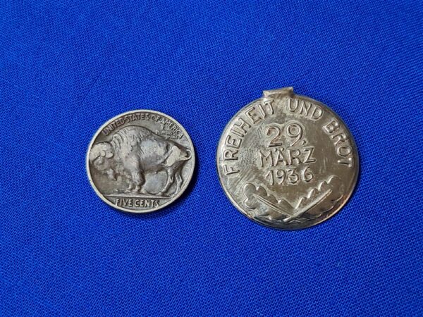 german-world-war-two-1936-election-button-tinnie