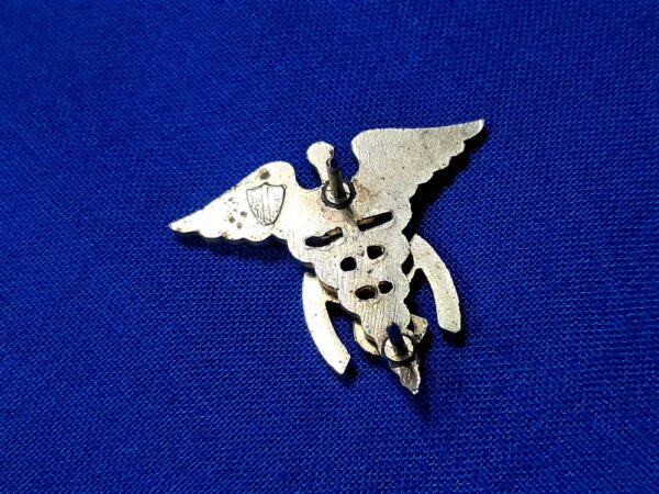 korean-war-era-medical-service-officers-insignia-meyer-manufactured-early-raised-logo