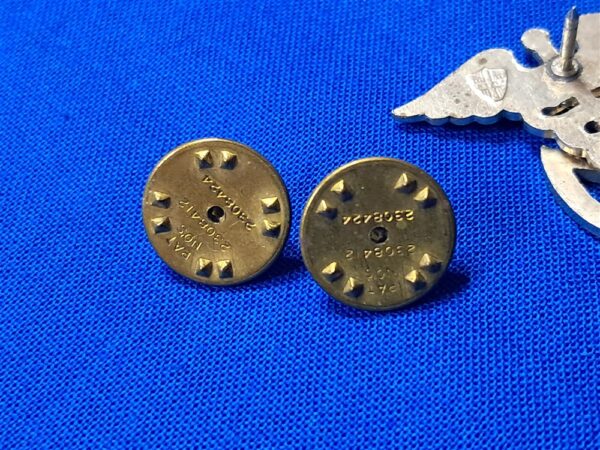 korean-war-era-medical-service-officers-insignia-meyer-manufactured-early-raised-logo