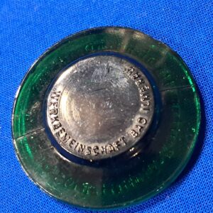 world-war-two-german-tinnie-mother-day-1935-green-solid-glass