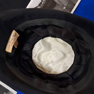 world-war-two-uniform-grouping-to-commander-in-navy-nurses-corps-retirement-grouping-1962-with-paperwork-and-personal-items