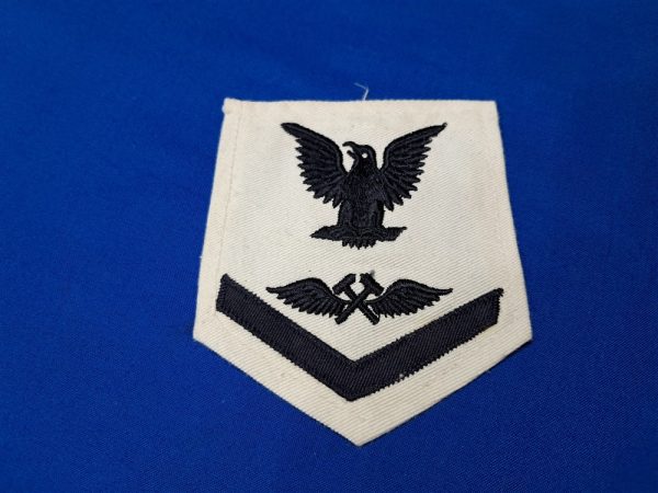 rate-aviation-metal world-war-two-navy-metal-smith-3rd-class-rank-aviation-whites