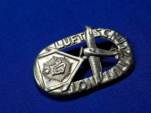 world-war-two-r-l-b-donation-pin-thin-metal-full-finish-anti-aircraft-units