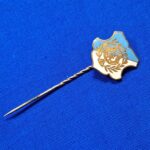 german-world-war-one-bavarian-stick-pin-band-member-blue-and-white-twist-in-pin-maker-marked