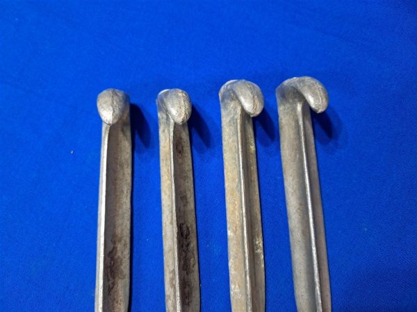 world-war-one-tent-stake set-of-4-aluminum-2nd-pattern-cast-aluminum